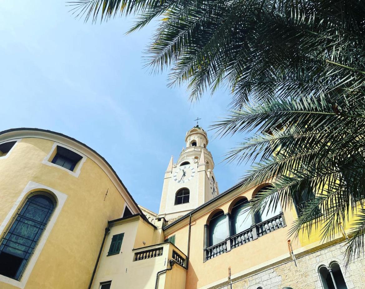 Ampio appartamento centrale Sanremo Esterno foto