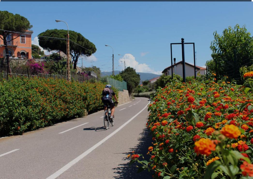 Ampio appartamento centrale Sanremo Esterno foto