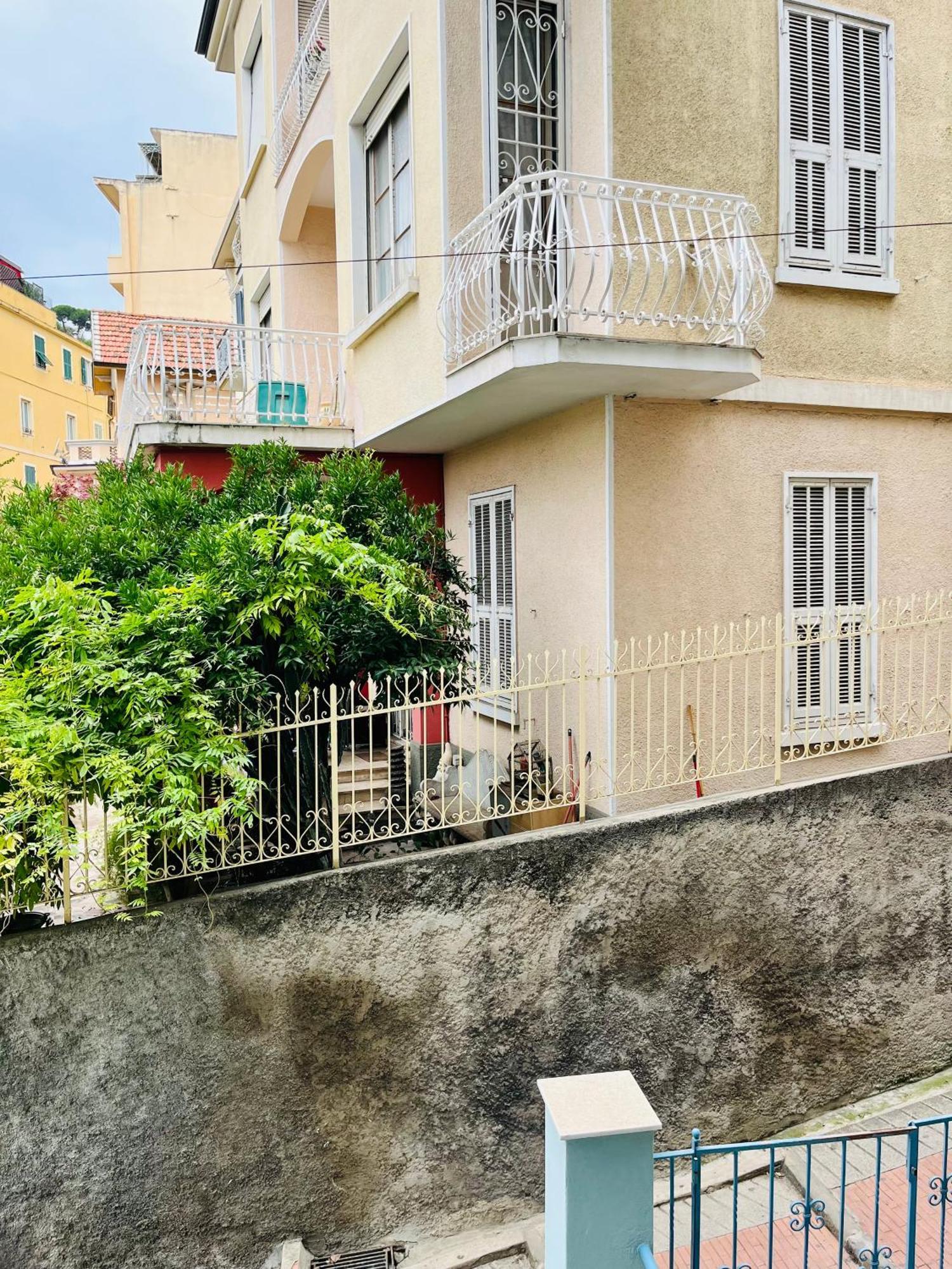 Ampio appartamento centrale Sanremo Esterno foto