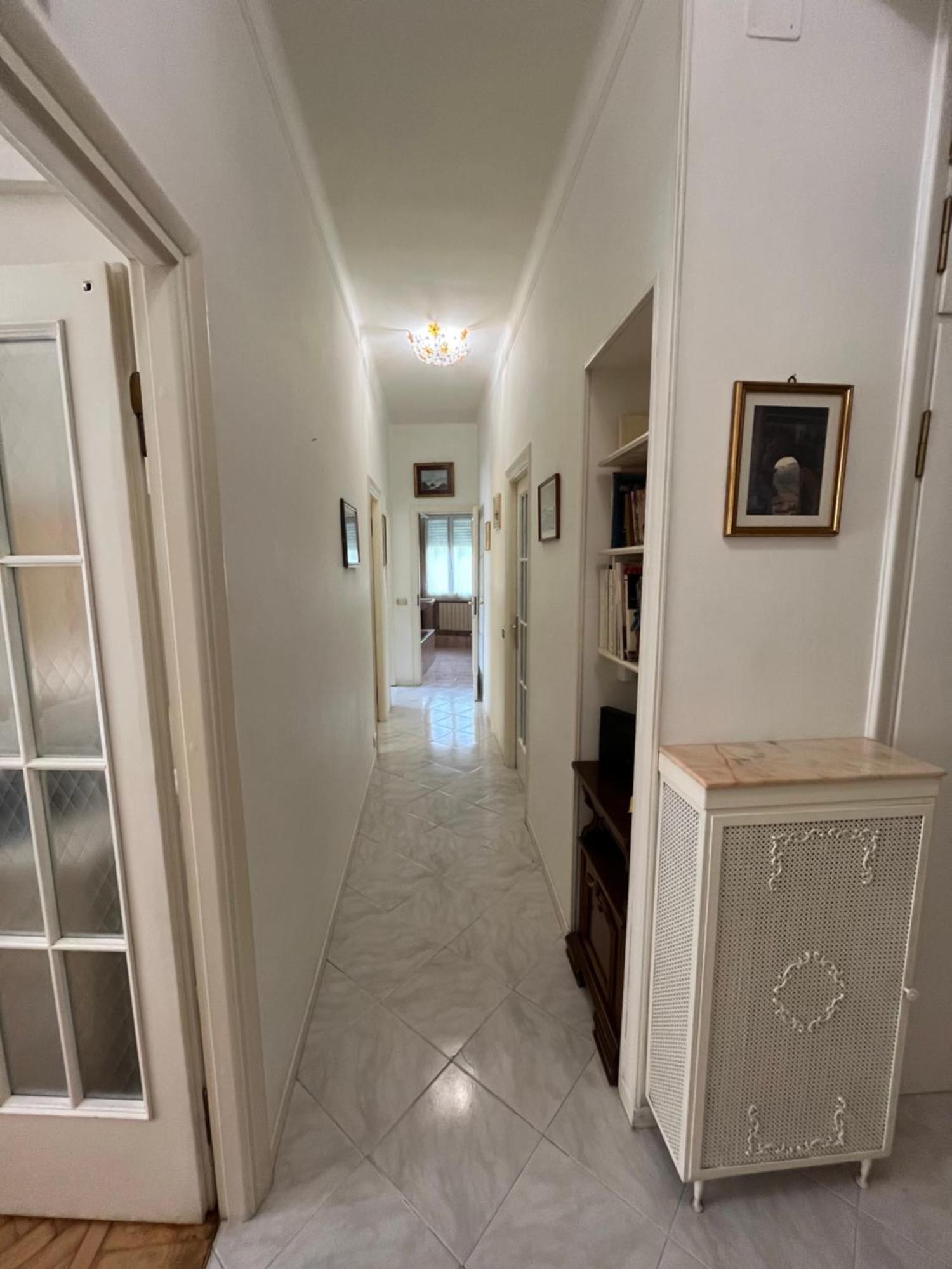 Ampio appartamento centrale Sanremo Esterno foto